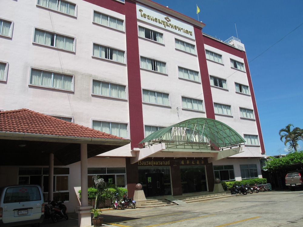 Chumphon Palace Hotel 7/47