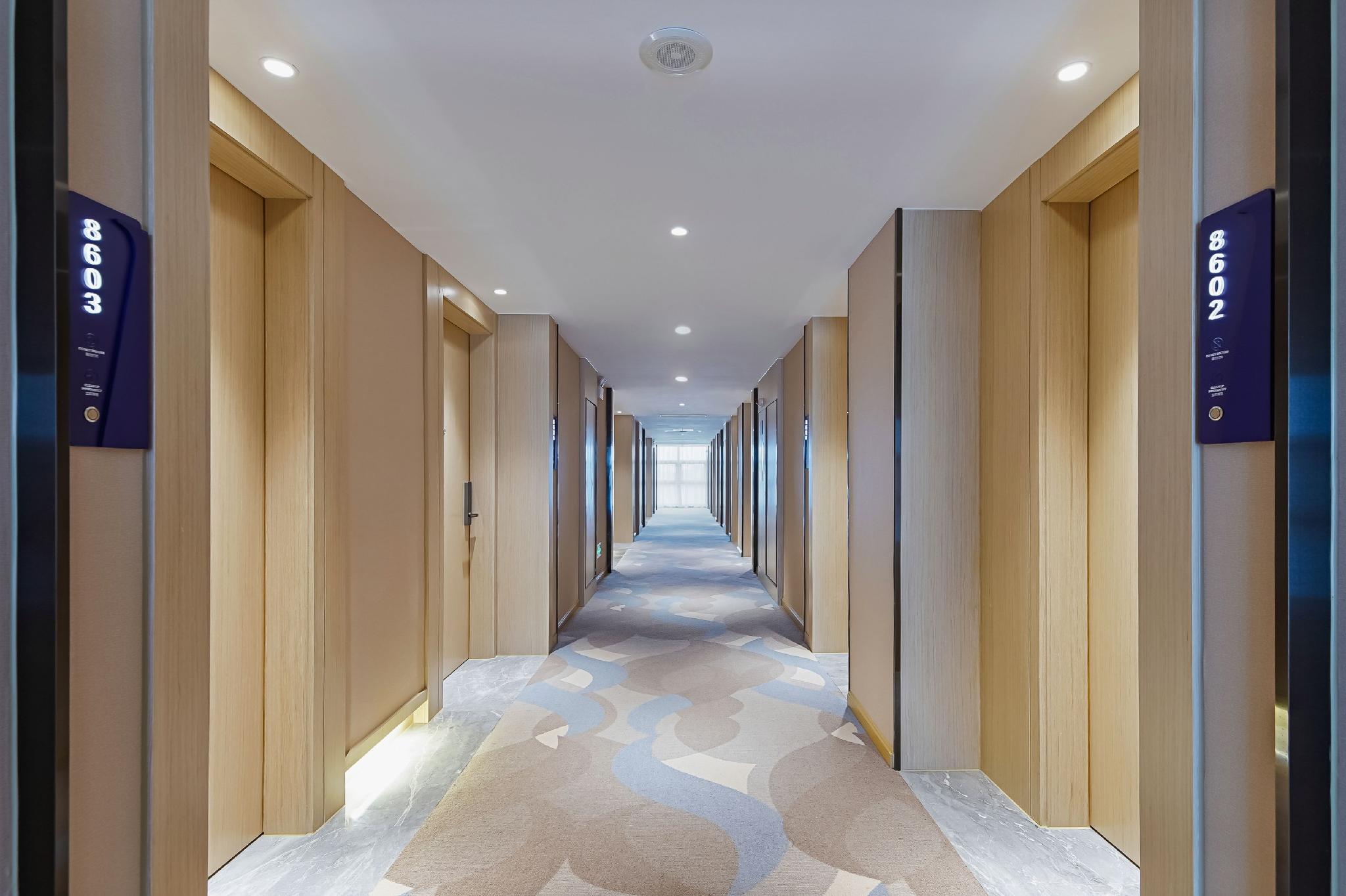 Kyriad Marvelous Hotel (Dongguan Huayang Lake University City Store) 34/52