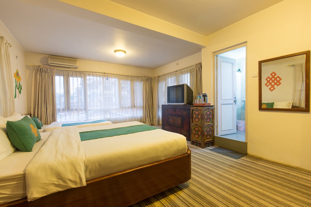 Green Hotel 7/29