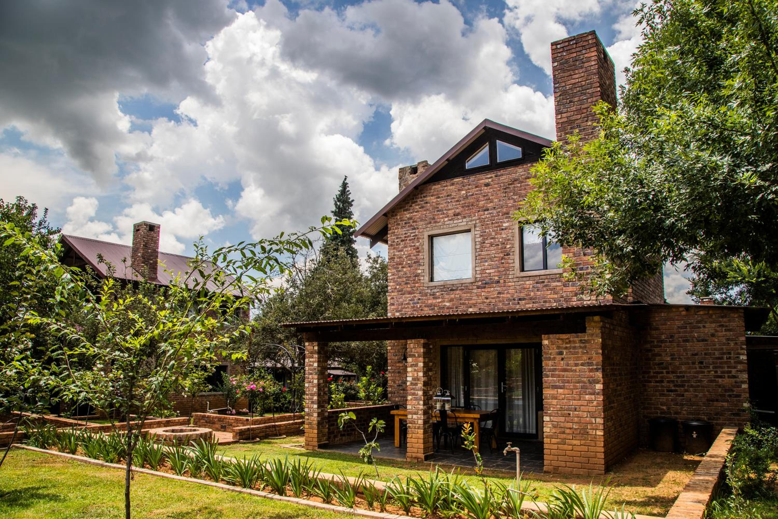 Tarry-Stone Cottages 40/50