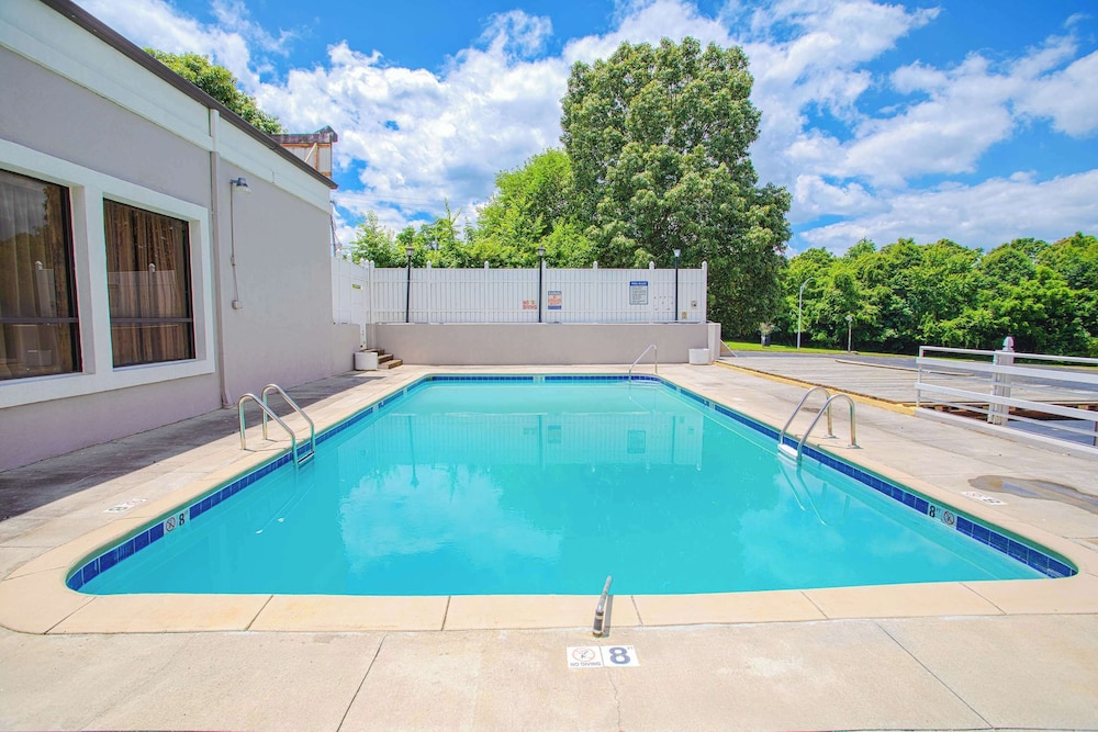 Americas Best Value Inn Winston-Salem NC 41/45