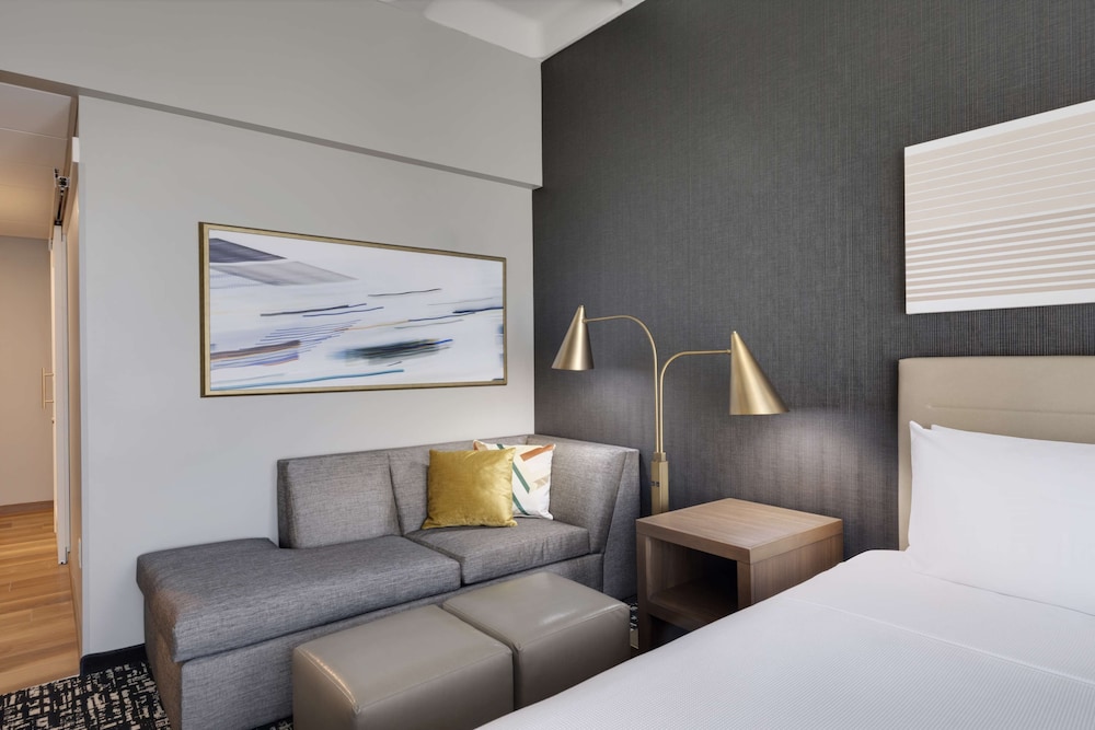 Hyatt Place LAX Century Blvd 20/43