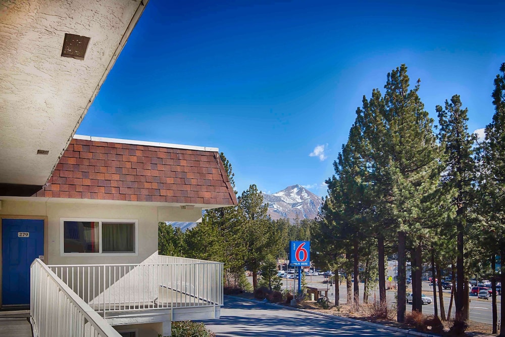 Motel6 Mammoth Lakes, CA 7/55