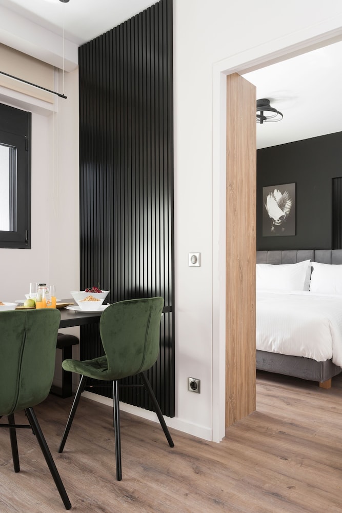 LUX&EASY Athens Downtown Apartments 20/50