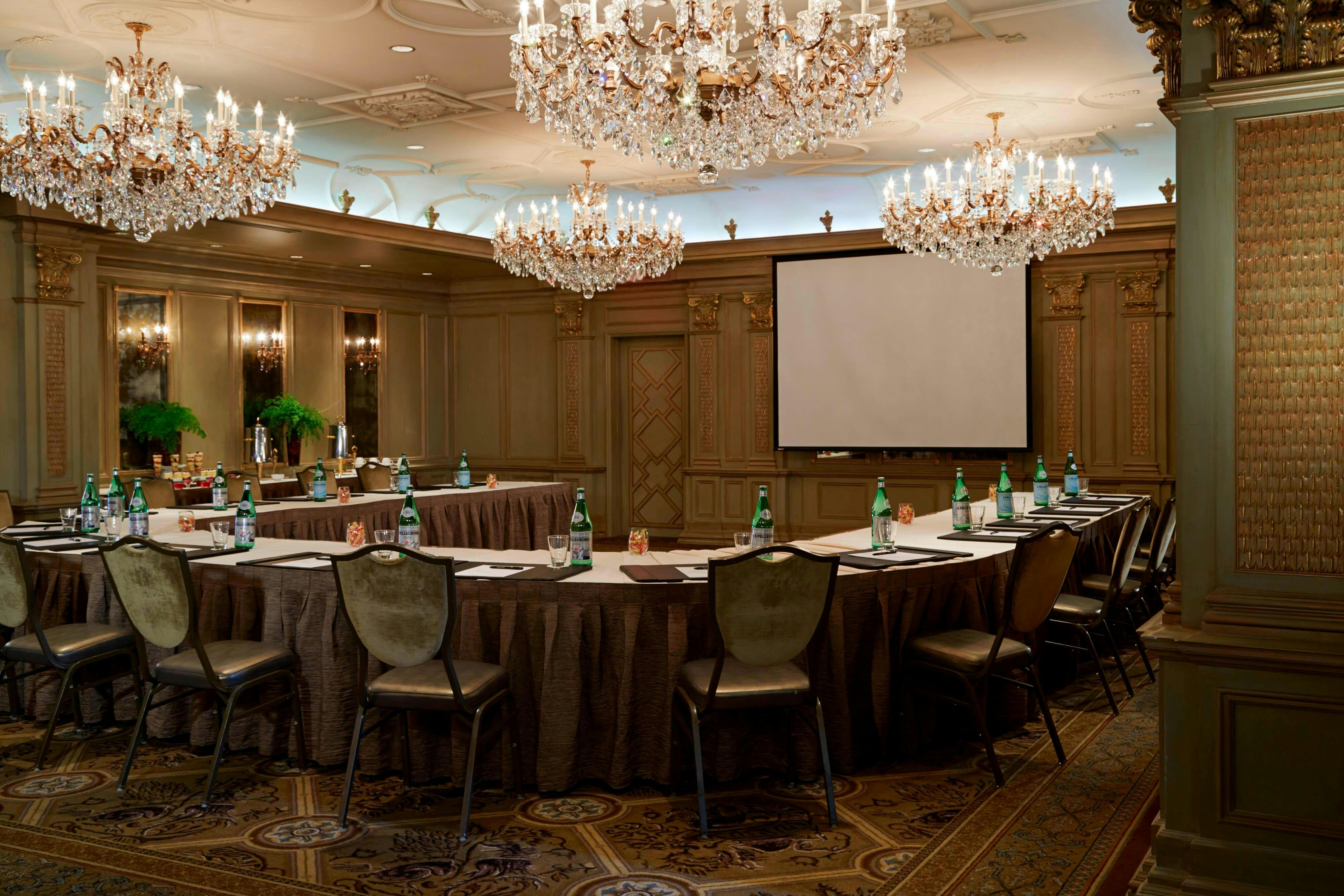 Grand Bohemian Hotel Asheville Autograph Collection 39/41