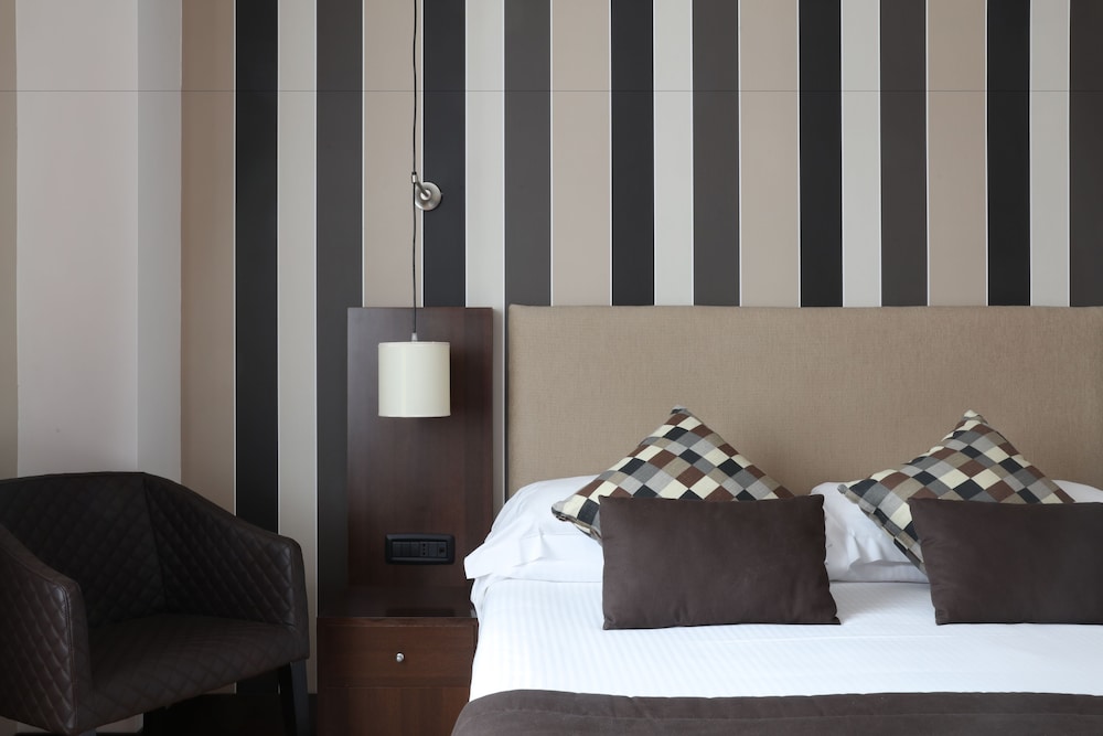 Th Roma Carpegna Palace 49/50