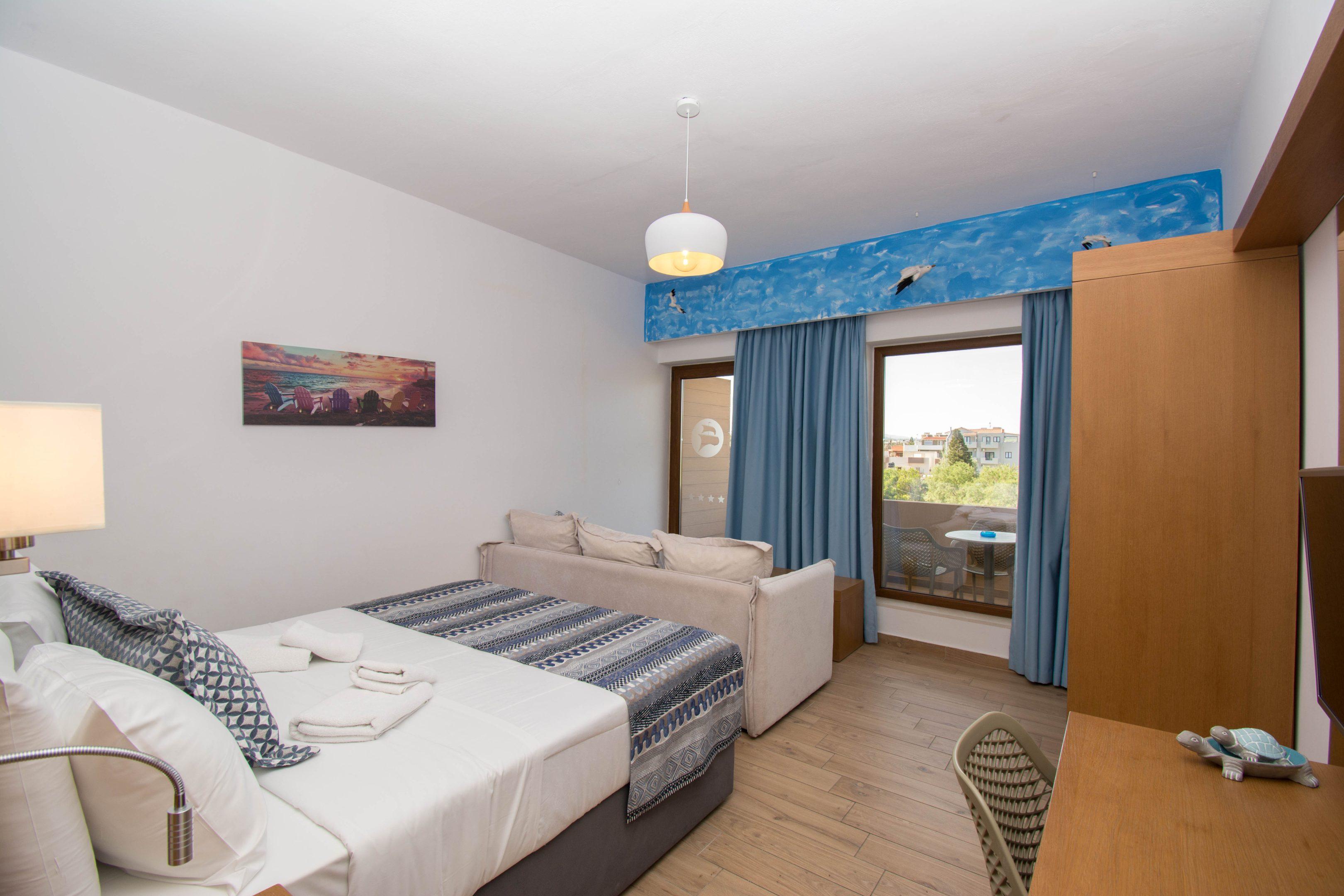 Suite, Inland View