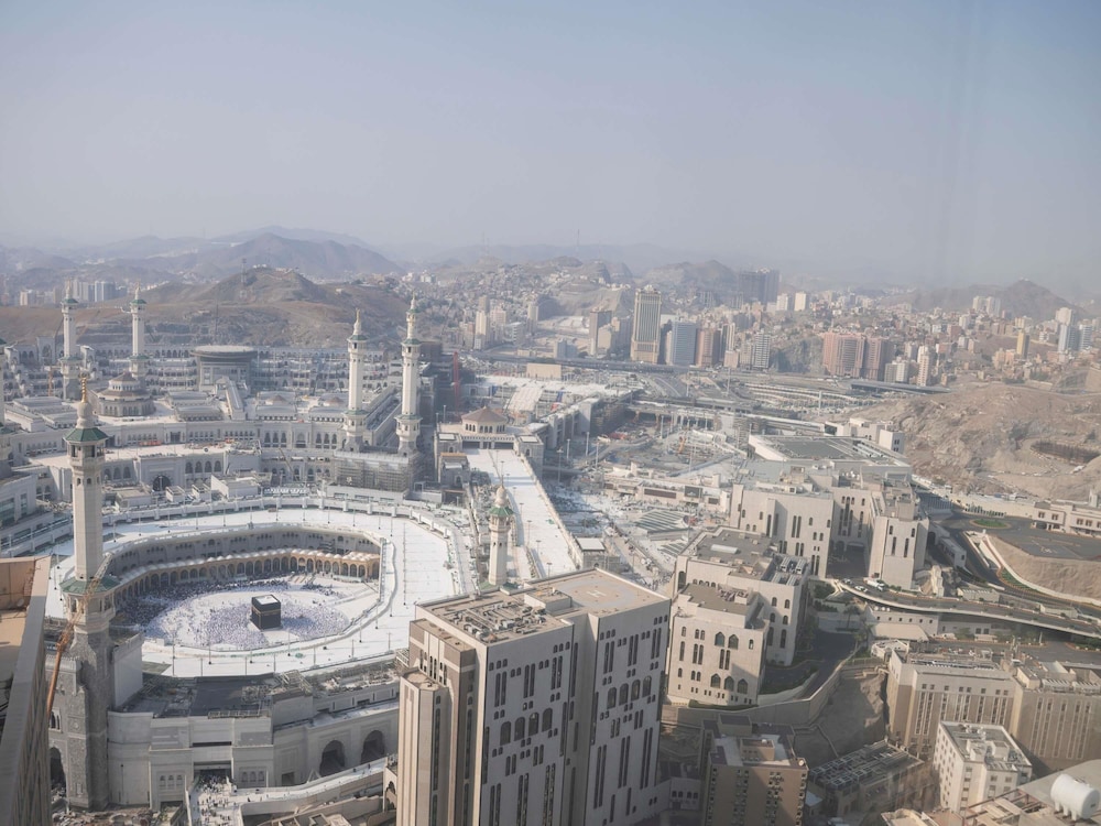 سويس اوتيل المقام مكة(Swissotel Al Maqam Makkah) 72/76