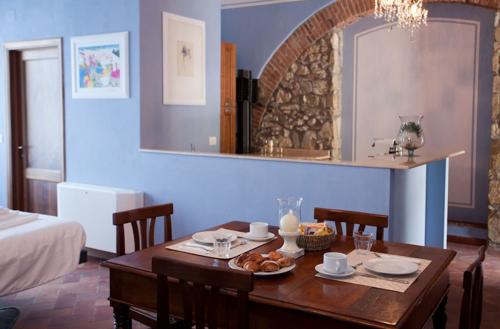 Relais Fattoria Belvedere 62/79