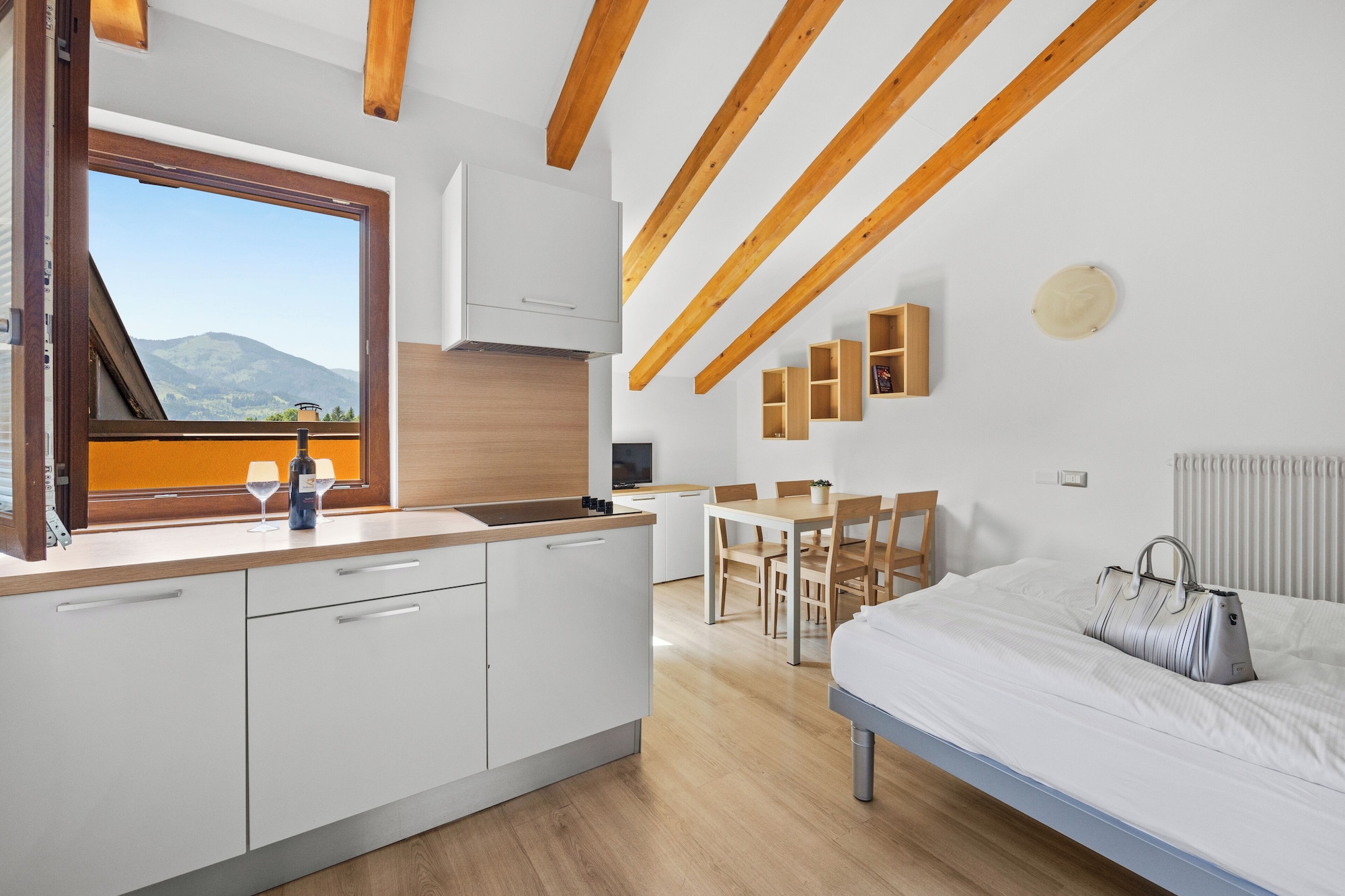 1 Bedroom, Apartment, 2 Double Beds, Balcony, North Wing, Residence Lagorai 2/6