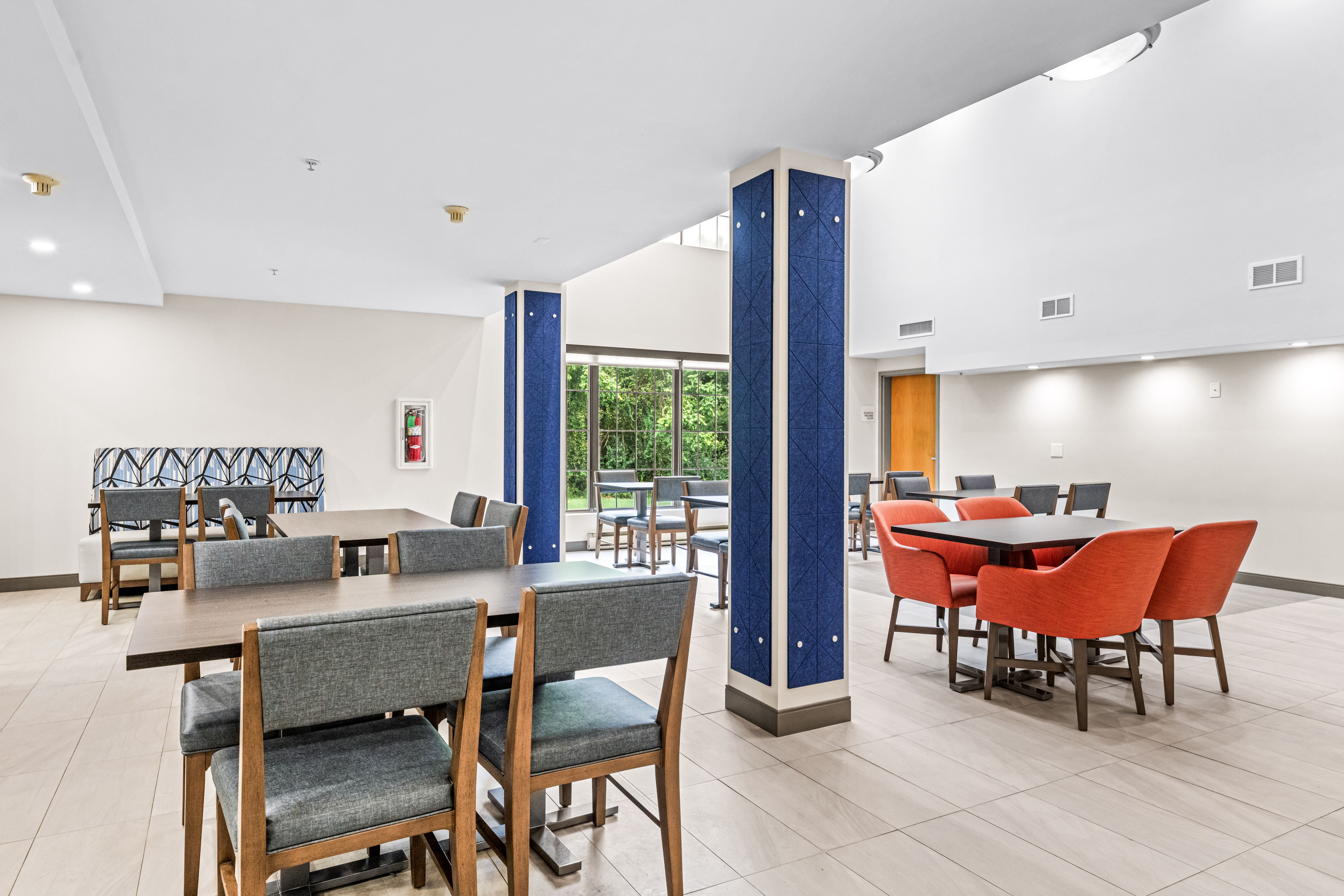 Holiday Inn Express & Suites Carneys Point - Pennsville, an IHG Hotel 33/51