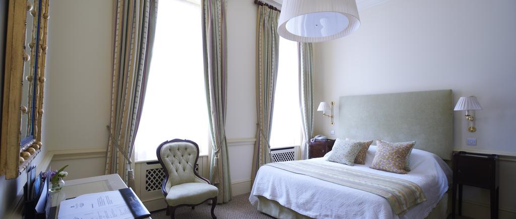 غرفة قياسية بسريرين منفصلين، Durrants Hotel 2/2