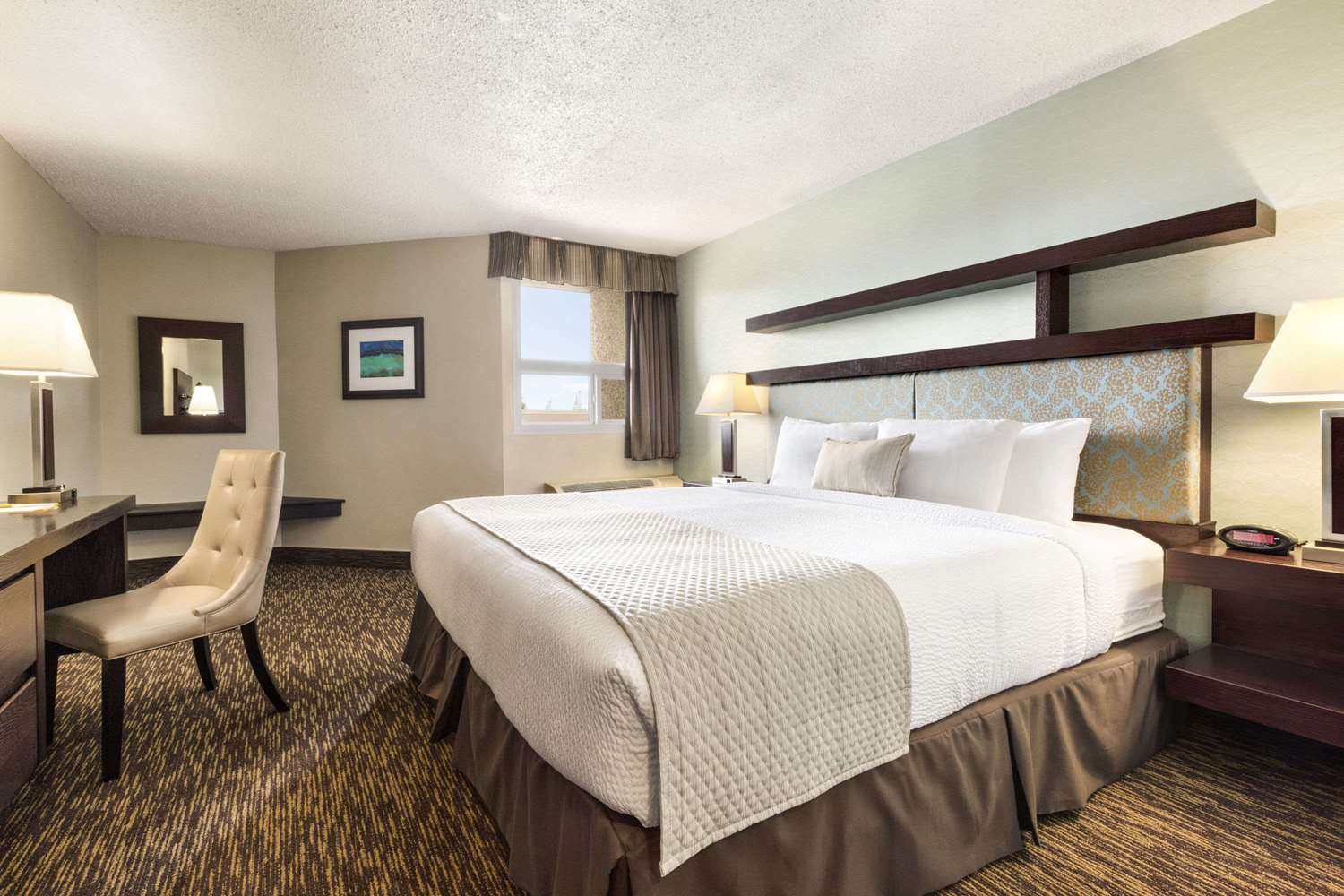 Days Inn Vermilion 12/33