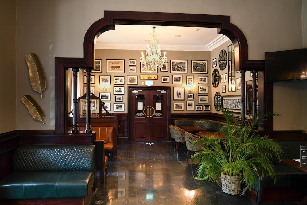 Blarney Woollen Mills Hotel, BW Signature Collection 11/39