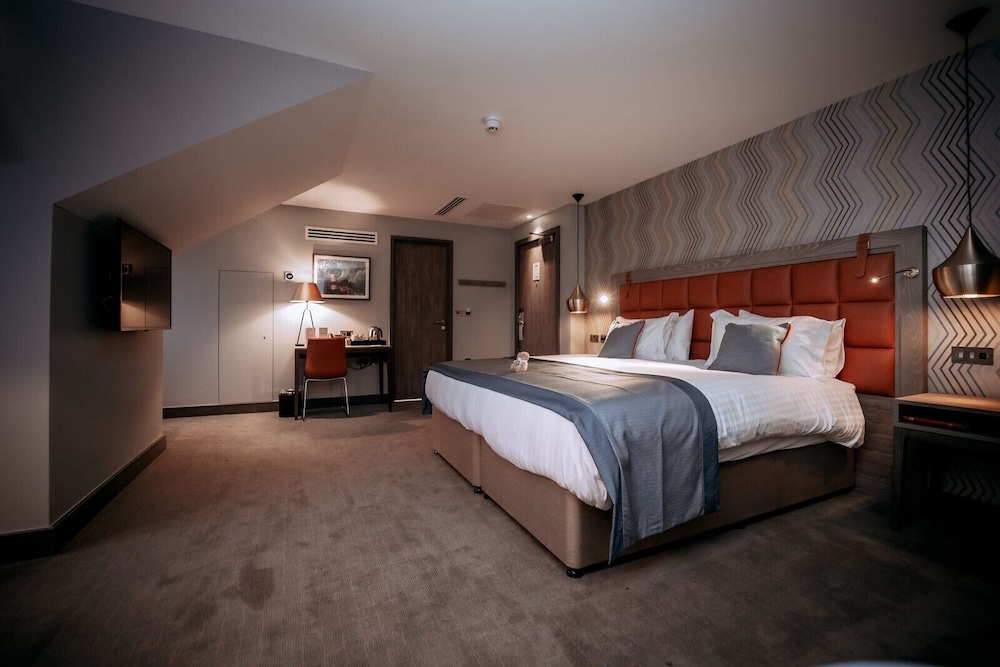The Tytherington 6/47