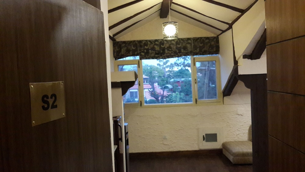 Hotel Heranya 32/49