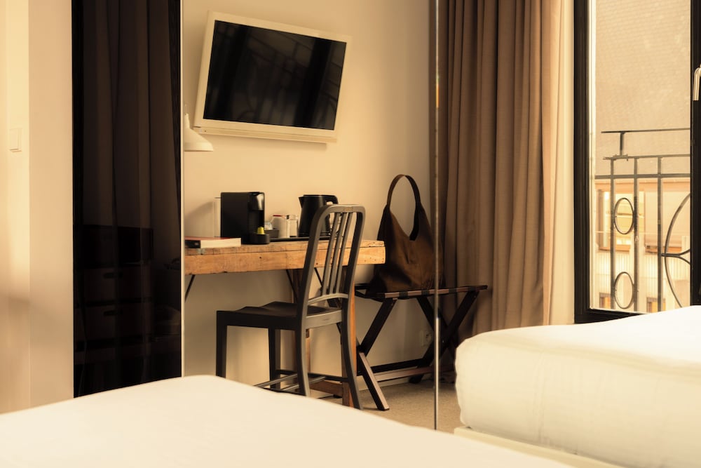 9Hotel Central 37/46