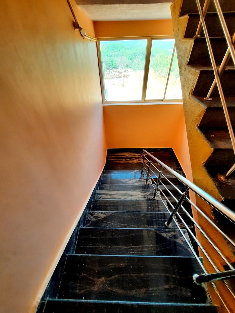 Hotel Golden Heights Gokarna 13/22