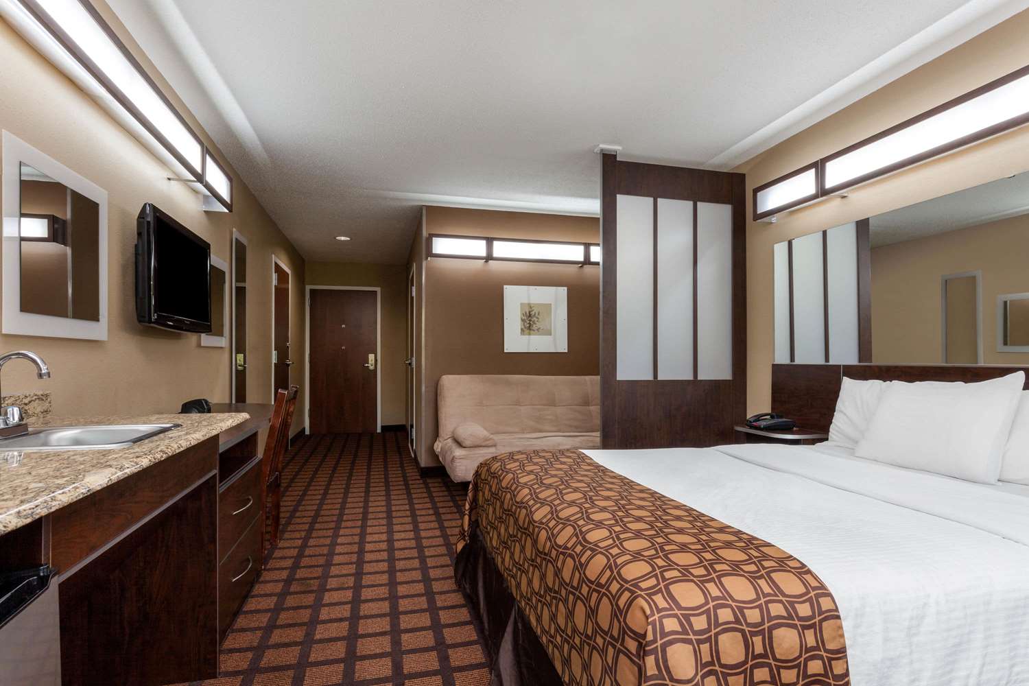 MICROTEL INN & SUITES BY WYNDHAM COLUMBIA/AT FORT JACKSON 14/34