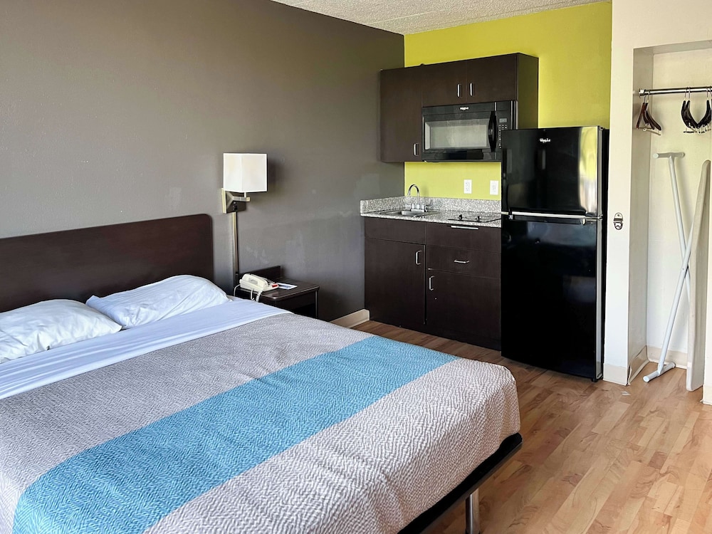Motel6 Clarion, PA 12/50