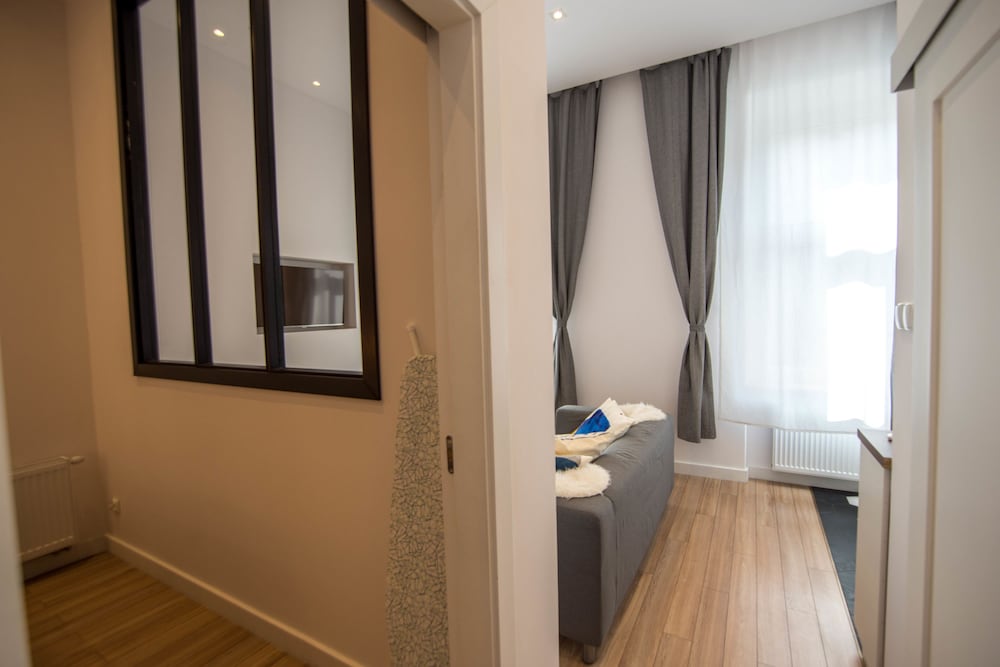 Platinum Aparthotel 10/73