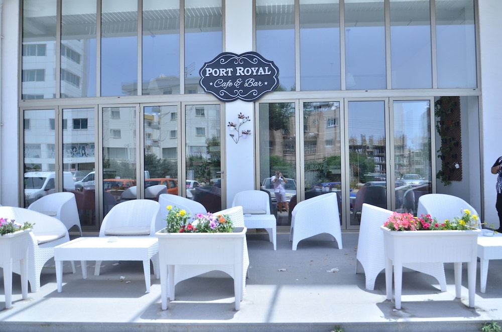 Port View Hotel 12/16