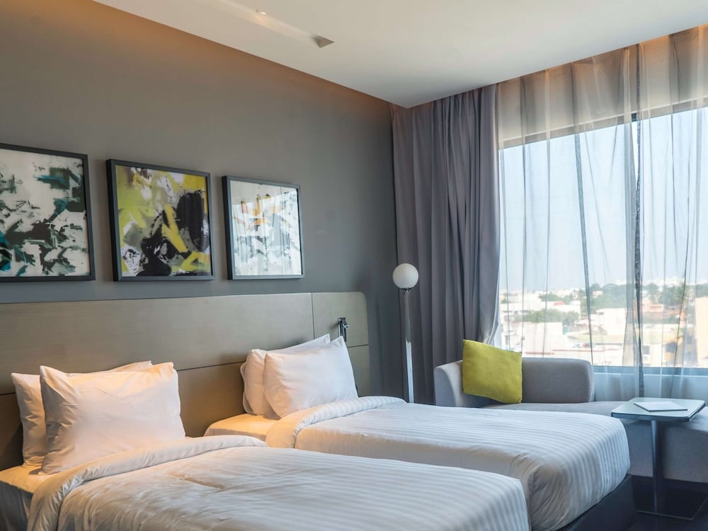 SUPERIOR, TWIN BEDS