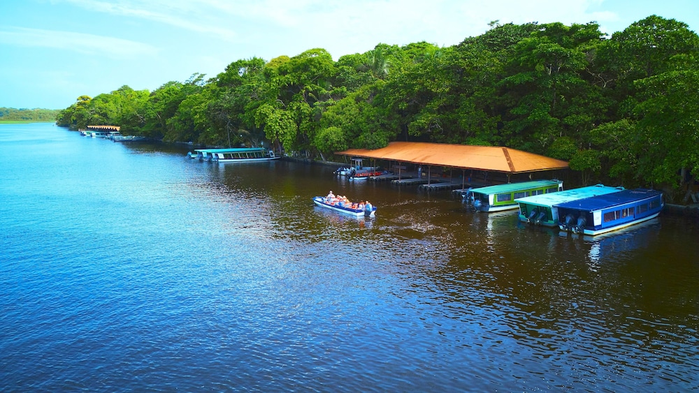ANINGA LODGE 54/58