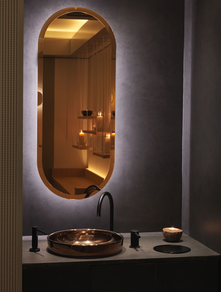 RENAISSANCE WARSAW AIRPORT HOTEL 25/62