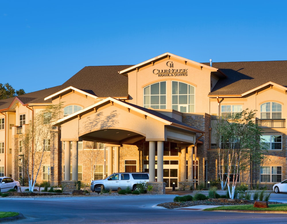 Clubhouse Hotel Suites Pierre 5/60