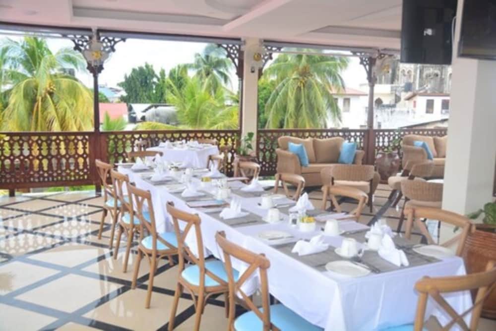 Spice Palace Hotel 23/29