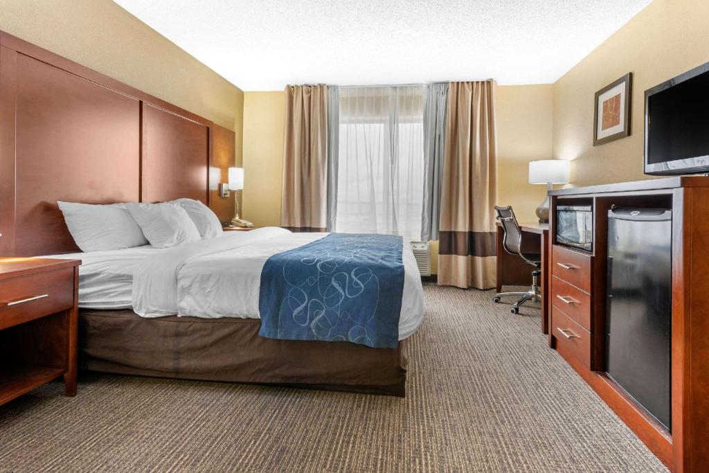 Upgrade, Suite, King Bed, Accessible