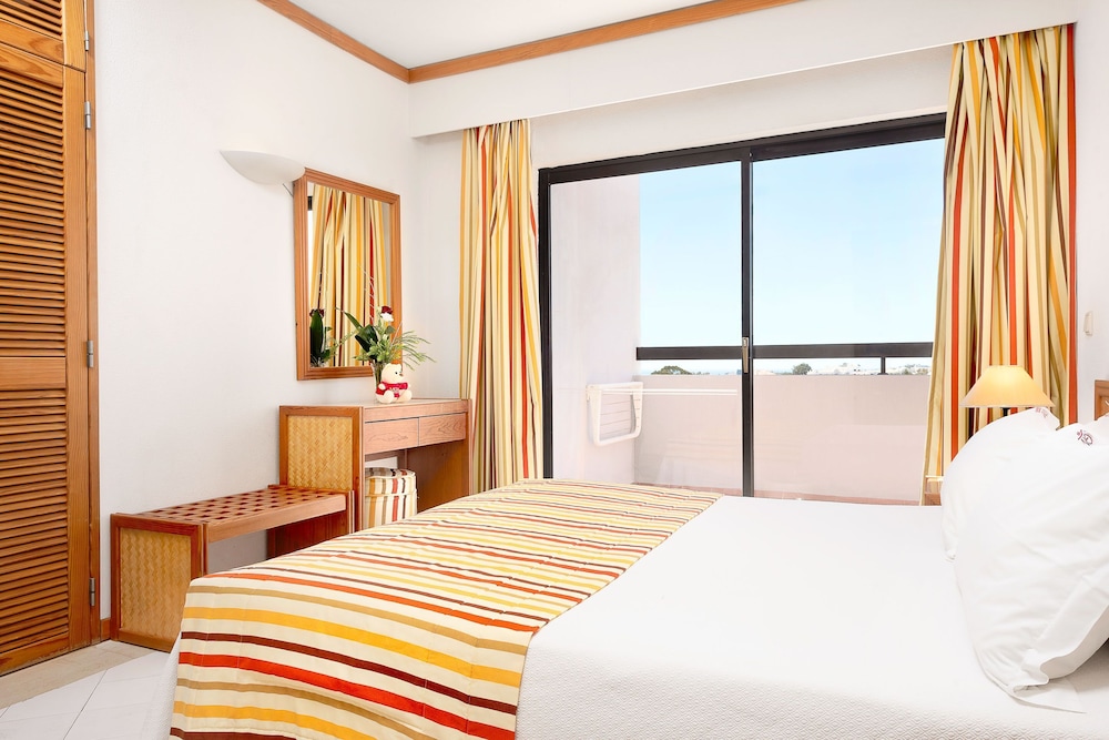 Muthu Oura Praia Hotel Apartments 12/50