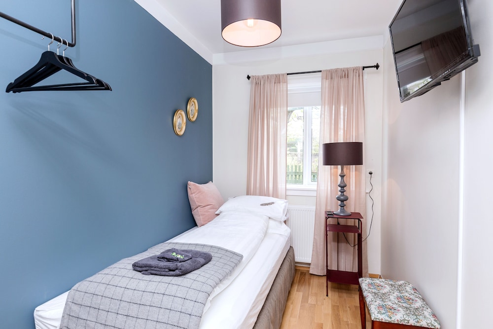 FREYJA GUESTHOUSE & SUITES 17/47