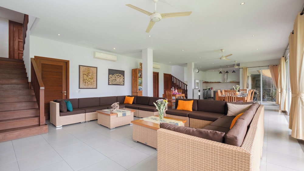 Villa Yenian 37/50