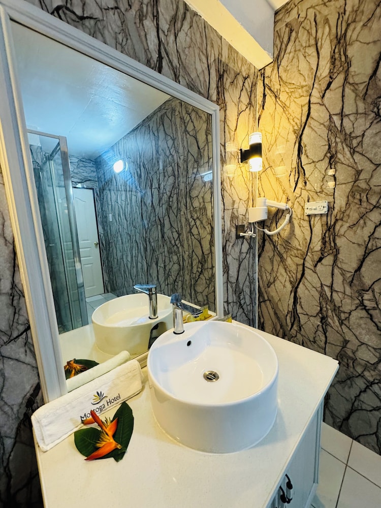 Moatoga Hotel 48/50