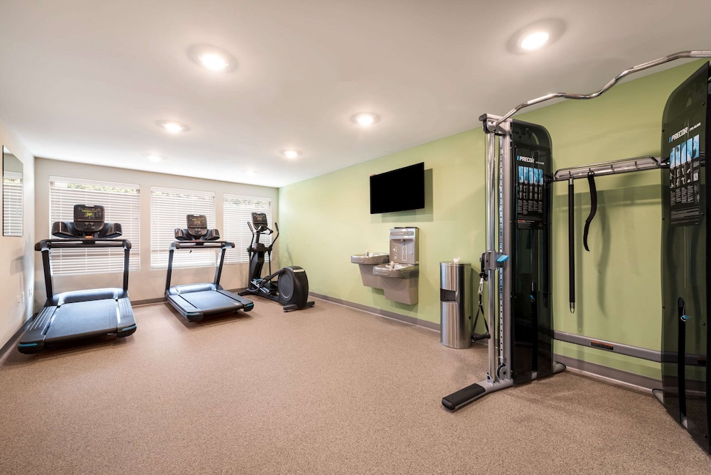 WoodSpring Suites Greensboro - High Point North 30/51