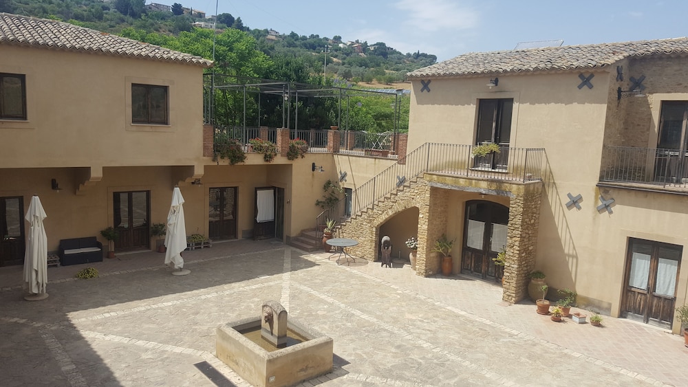 Casale Delle Rose 6/70