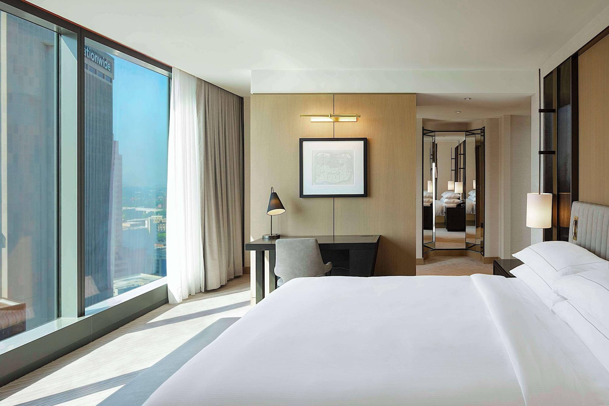 1 Bedroom, Skyline, Suite