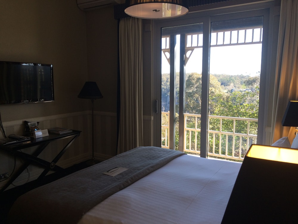 Echoes Boutique Hotel 24/63