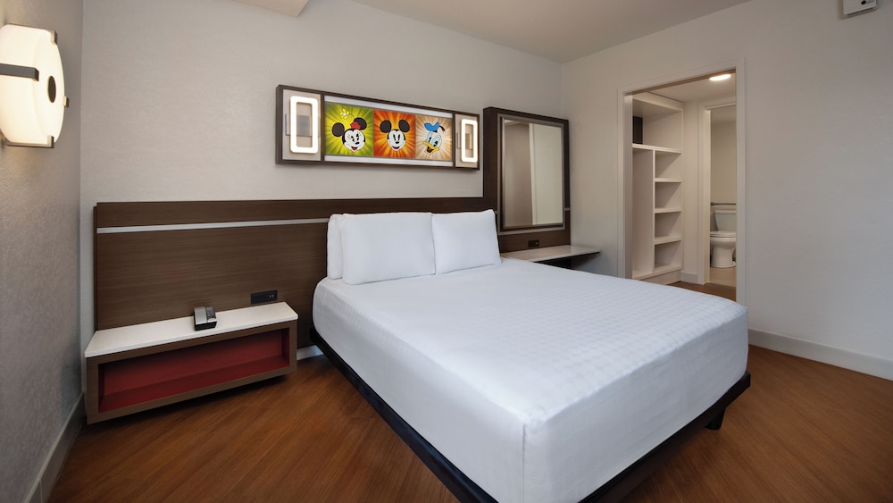 FAMILY SUITE, 2 QUEEN BEDS, ACCESSIBLE