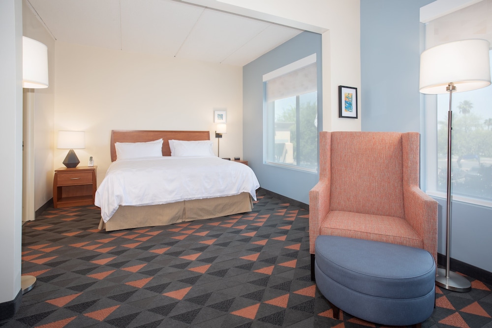 Holiday Inn and Suites Goodyear West Phoenix Area, an IHG Hotel 18/44