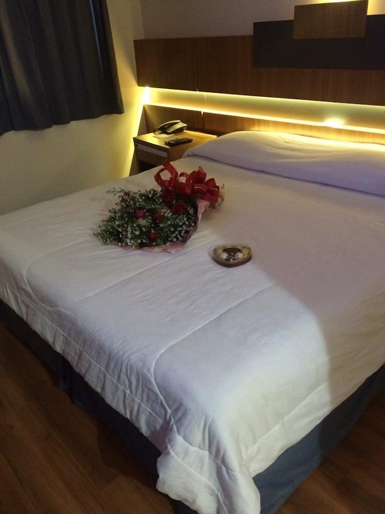 Aero Park Hotel 3/22