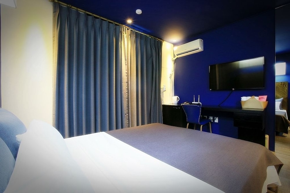 Chuncheon Urbane Hotel 18/36