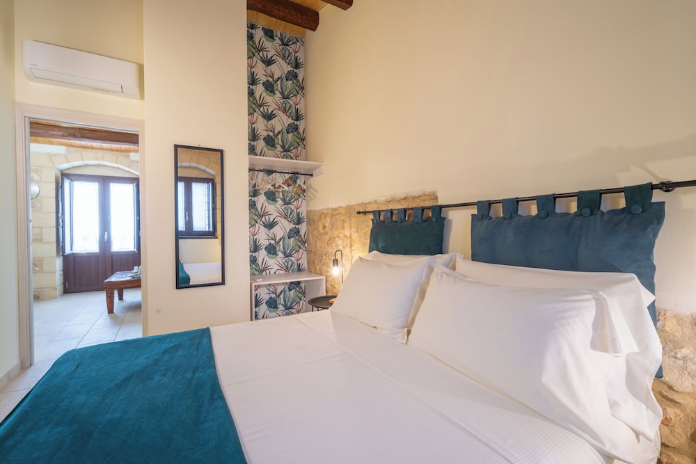 Borgo Monachella 8/50