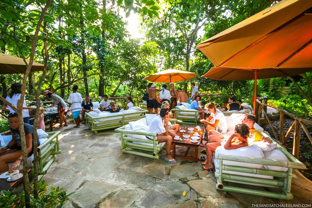 Chale Island Resort 12/70
