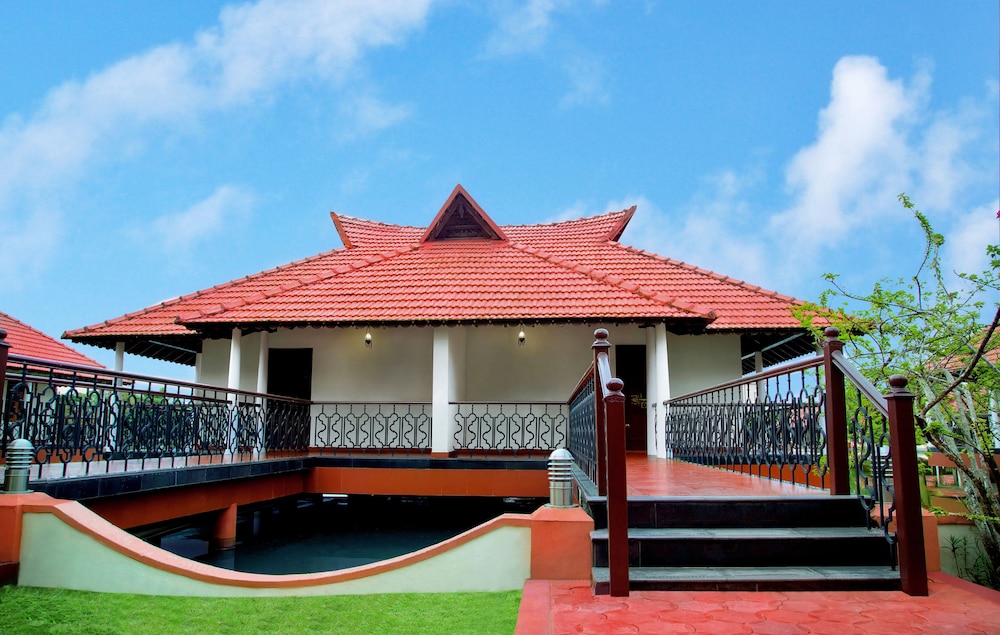 Sterling Lake Palace Alleppey. 4/58