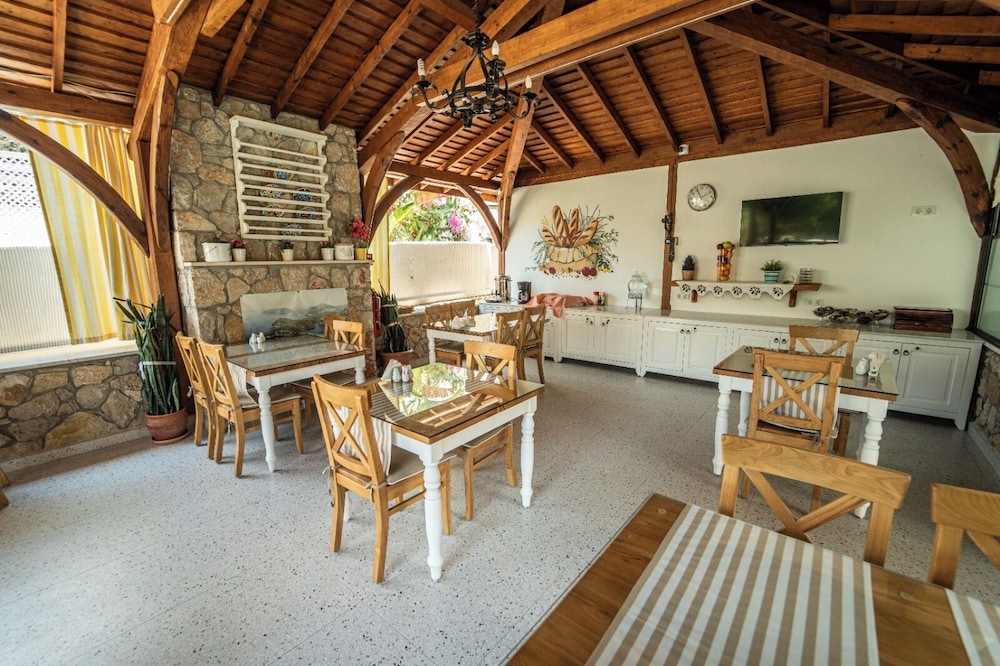 Ilkiz Beach Hotel 33/50