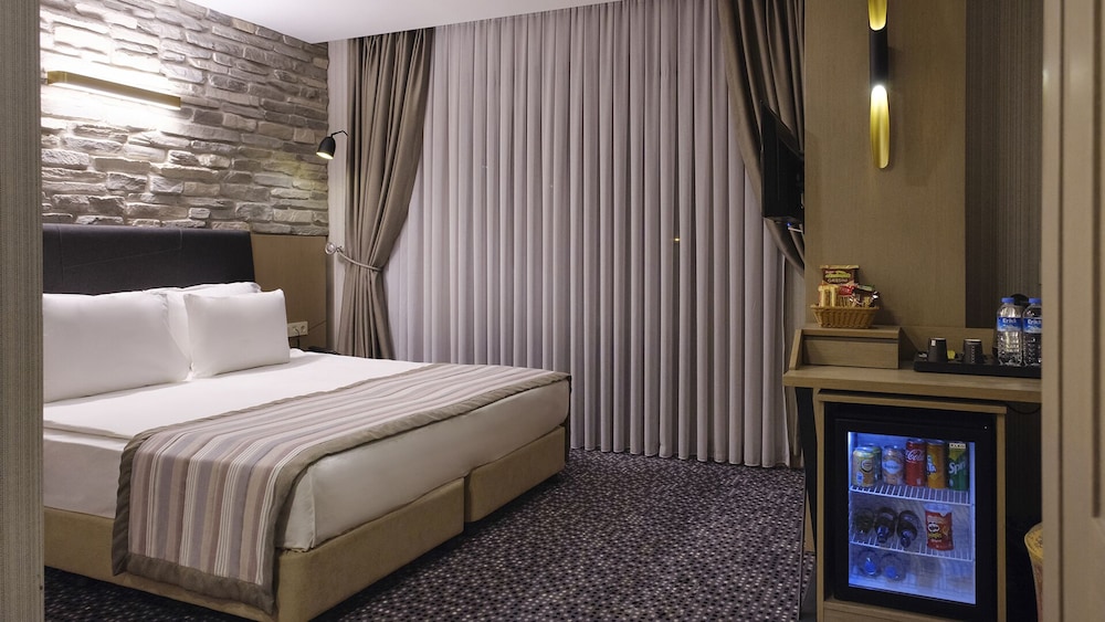 Mata Butik Hotel 12/50