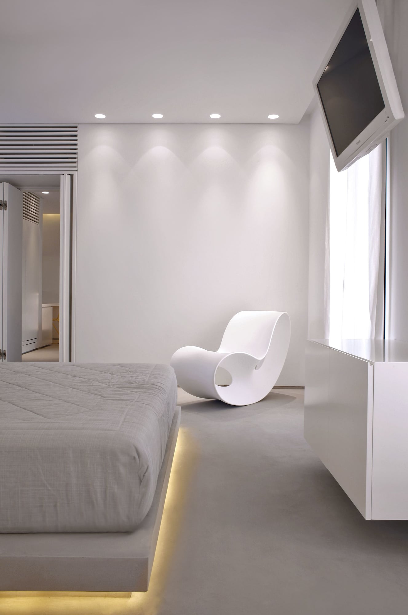 ART, SUITE, SEA VIEW, OUTDOOR JETTED TUB